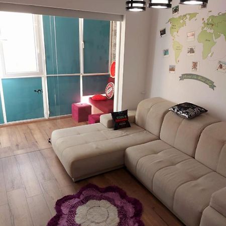 Sghaus Constanta Appartement Buitenkant foto