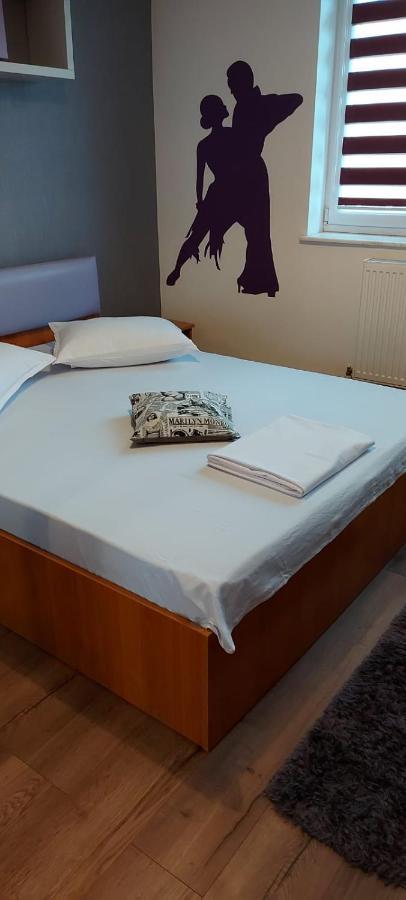 Sghaus Constanta Appartement Buitenkant foto